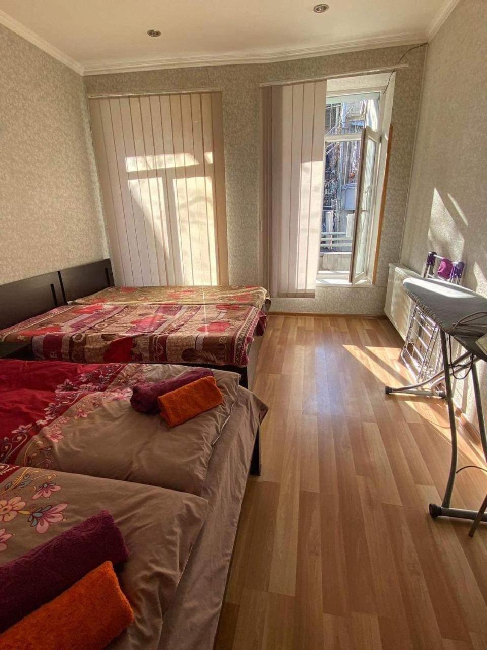 Nutsa'S Apartment In Old Тбилиси Экстерьер фото