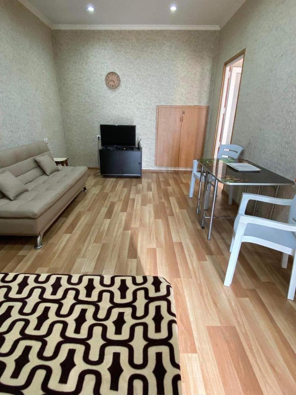Nutsa'S Apartment In Old Тбилиси Экстерьер фото